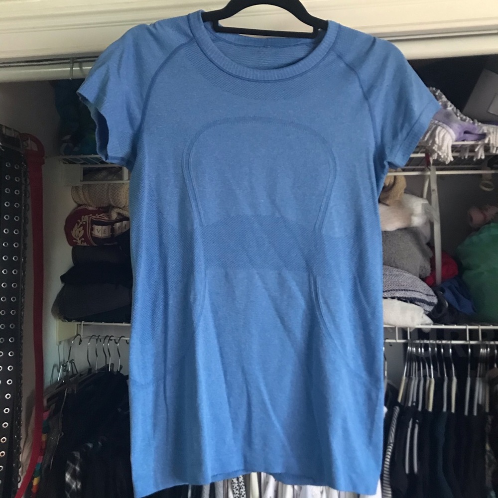 Lulu lemon short sleeve workout top